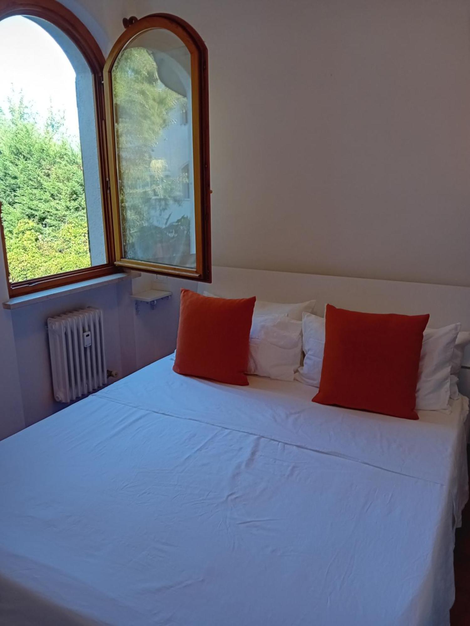 Il Glicine Sul Garda Appartamento Turistico Peschiera del Garda Eksteriør billede